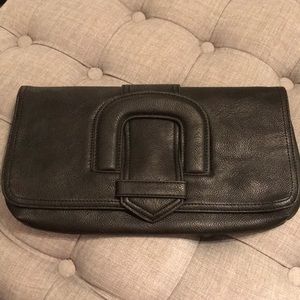 Black Vieta clutch